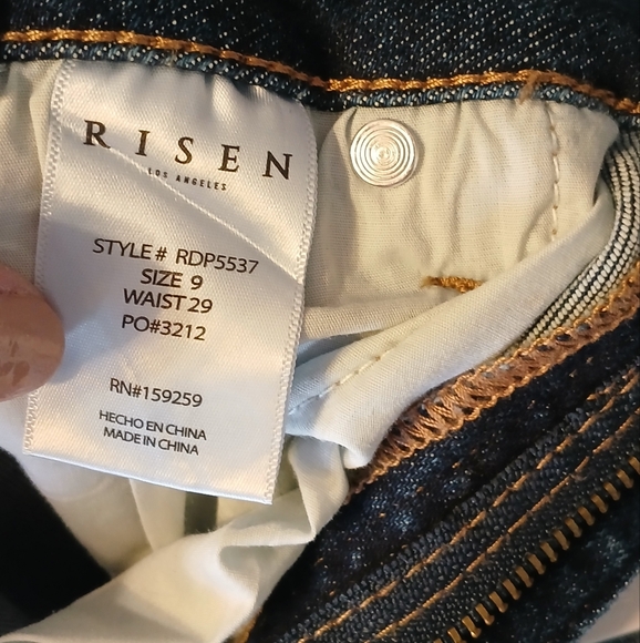 NEW RISEN JEANS - Picture 9 of 13